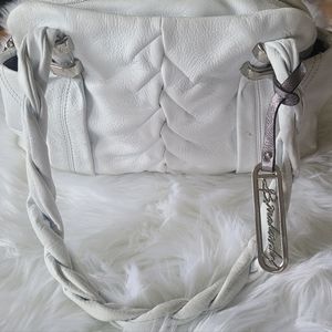 B MAKOWSKY WHITE LEATHER RUCHED HANDBAG